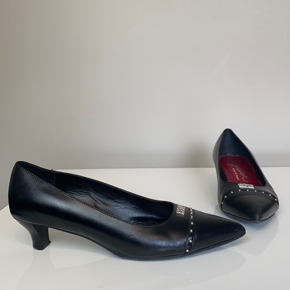 Brighton Shoes - Brighton Fisher Black Leather Kitten Heels Size 9 W